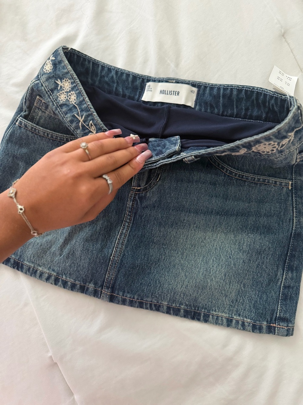Hollister Blue Denim Mini Skirt with White Embroidered Waist - Picture 2 of 5